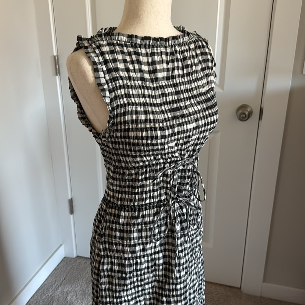 DÔEN Rosella Smocked Plaid Knee-Length Dress Black White Gingham Medium - Picture 5 of 11